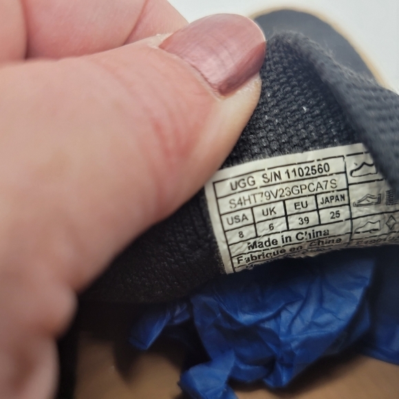 UGG Sammy Chevron Trainer - Picture 6 of 15